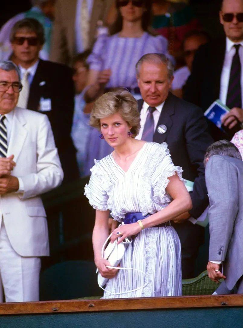 潜水不仅是 潜水不仅是