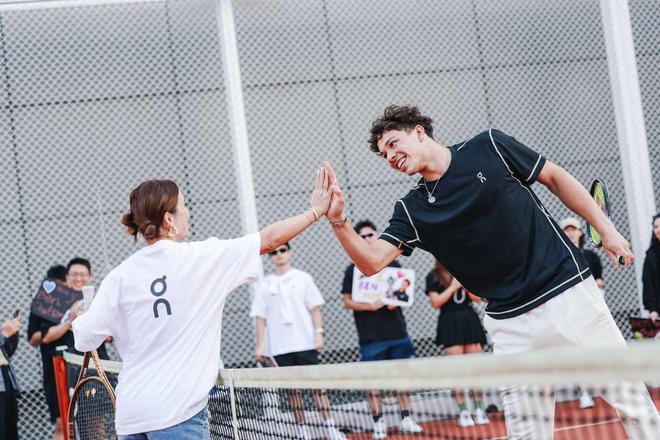 课程创新与 课程创新与